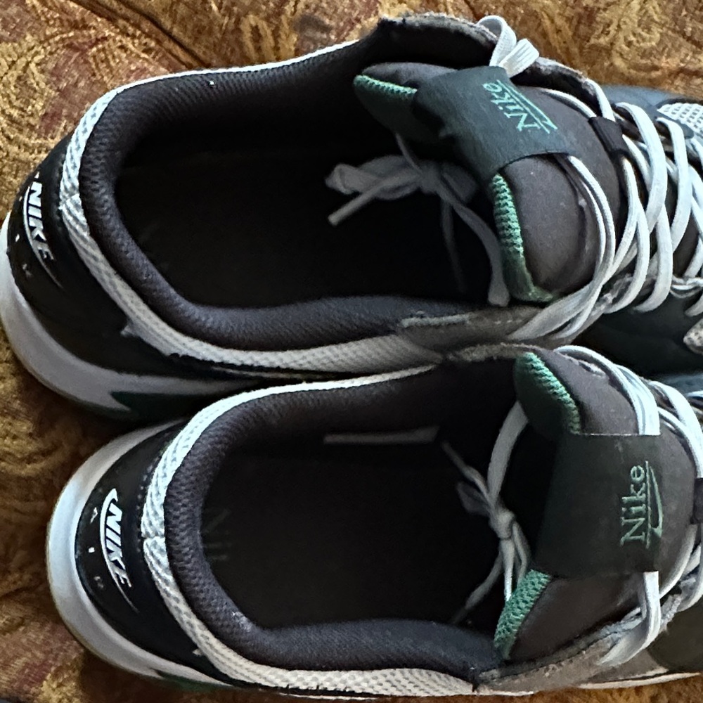Nike Men's Black, Gray, and Green Sneakers - Picture 4 of 5